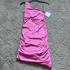 NWT Beyond Yoga Pink Featherweight Carried Away Ruched Mini Dress Women's Size S